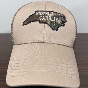 Captivating Mesh Back Hat Snap Back North Carolina Camo Tan Hat (New W-OUT TAG)